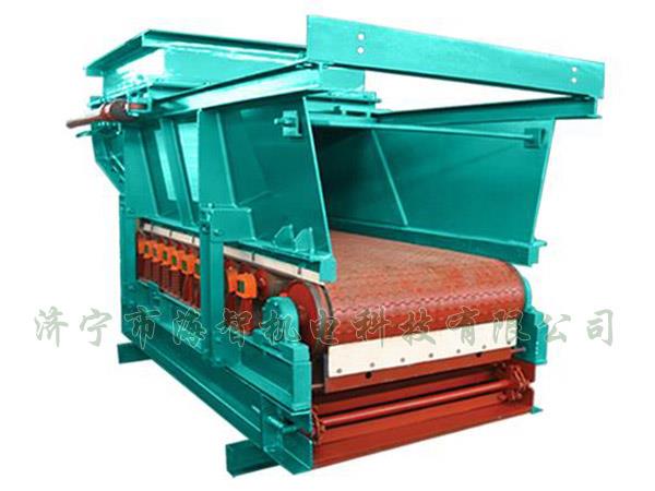 帶式（甲帶）給料機(jī)具有運(yùn)行平穩(wěn)、節(jié)能、環(huán)保等優(yōu)點(diǎn)